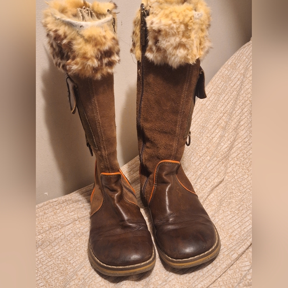 Dolce & Gabbana Brown Suede Boots with Fur Trim